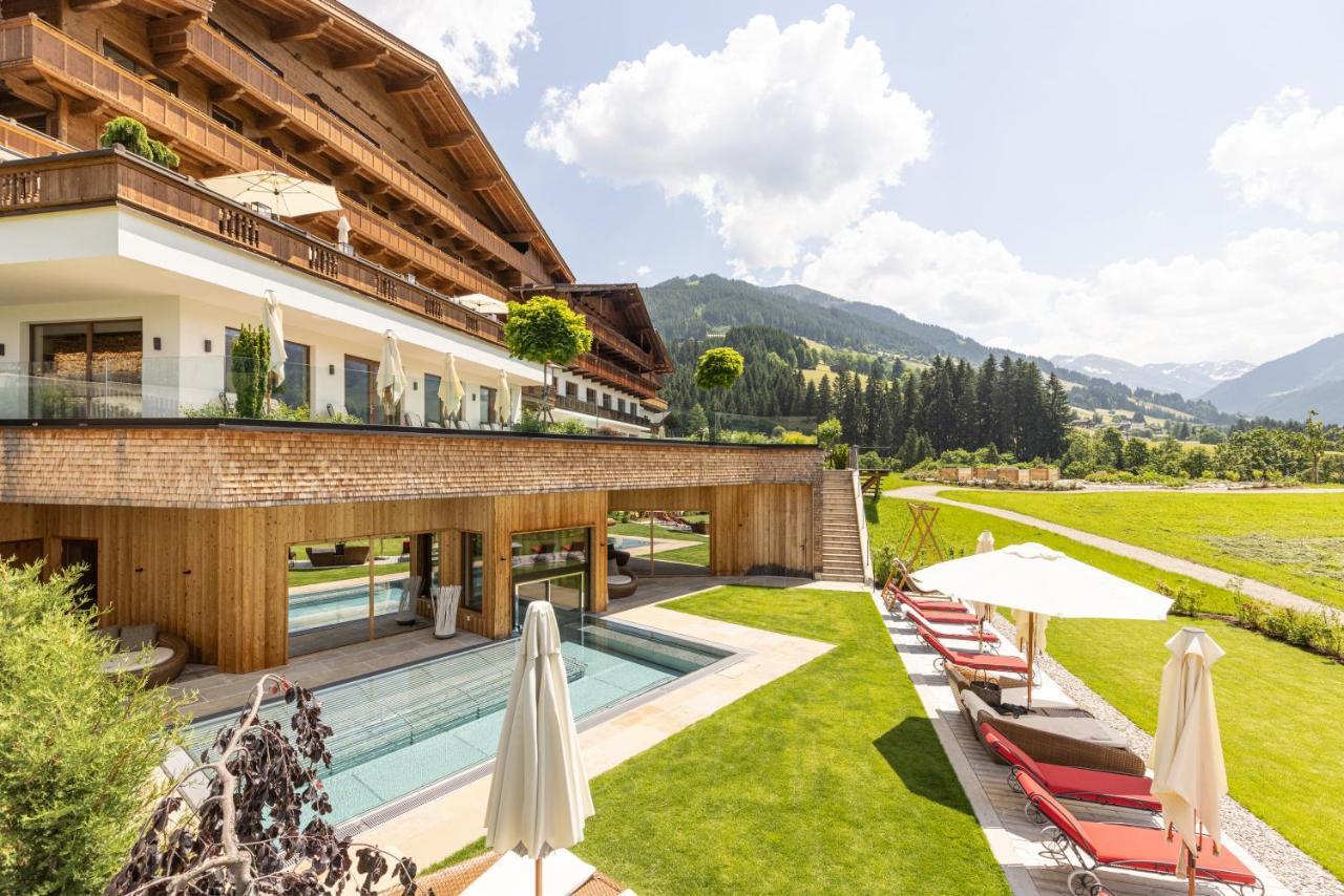 Alpbacherhof Mountain & Spa Resort Bagian luar foto